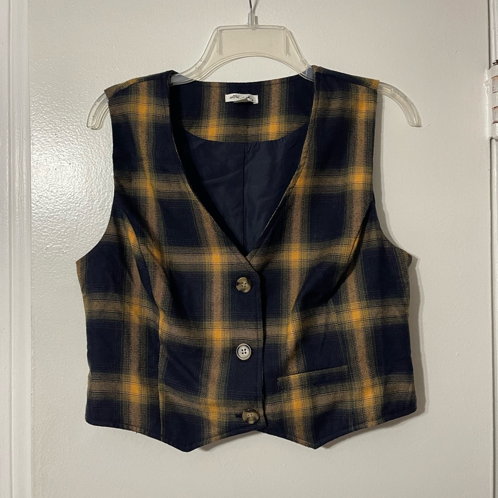 NWOT Ultra Pink Plaid Vest